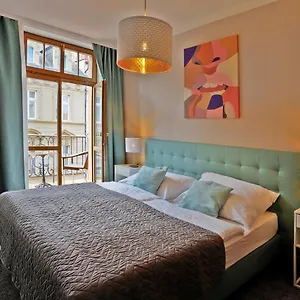 hotel-pilgrim.karlovyvary-hotels.com/