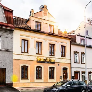https://sunshine-pension.karlovyvary-hotels.com